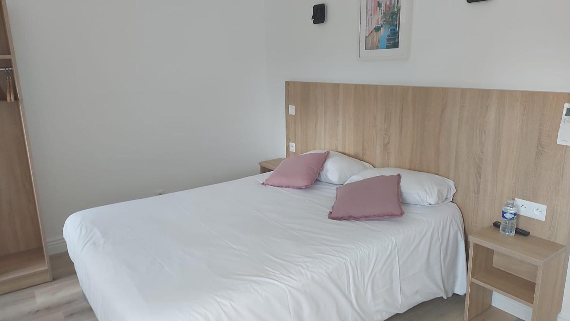 Relais Du Lac Villegusien-le-Lac Eksteriør billede
